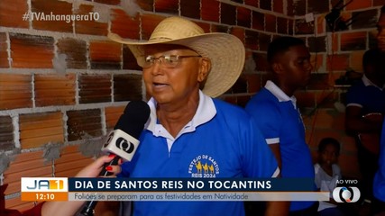 Foliões se preparam para as festividades de Dia de Santos Reis