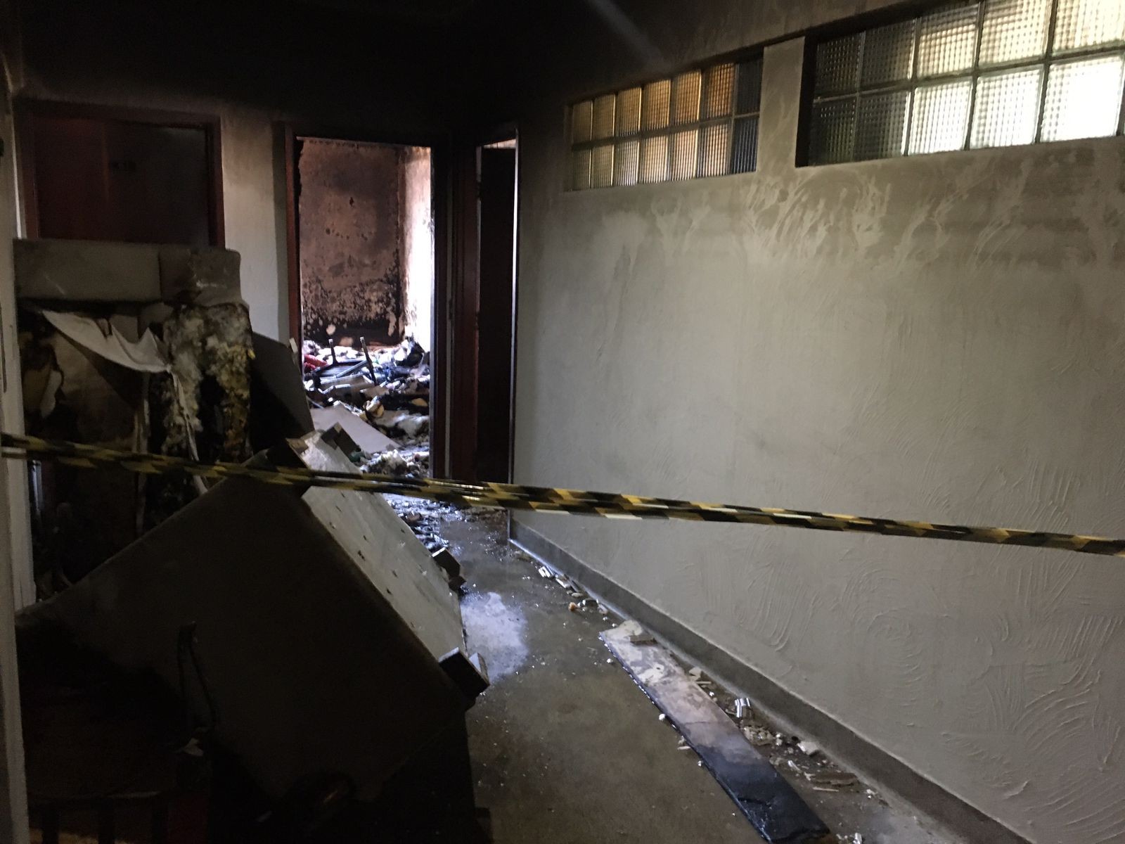 Salvo de apartamento em chamas, idoso já respira sem aparelhos e está consciente