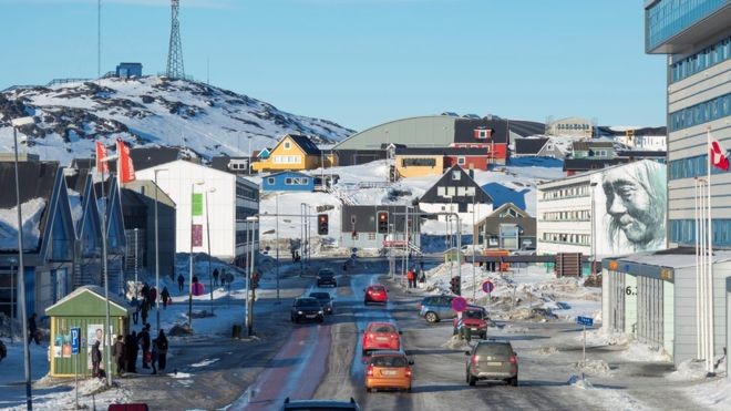 BBC - Um terço dos habitantes da Groenlândia vive na capital, Nuuk (Foto: Getty Images via BBC)