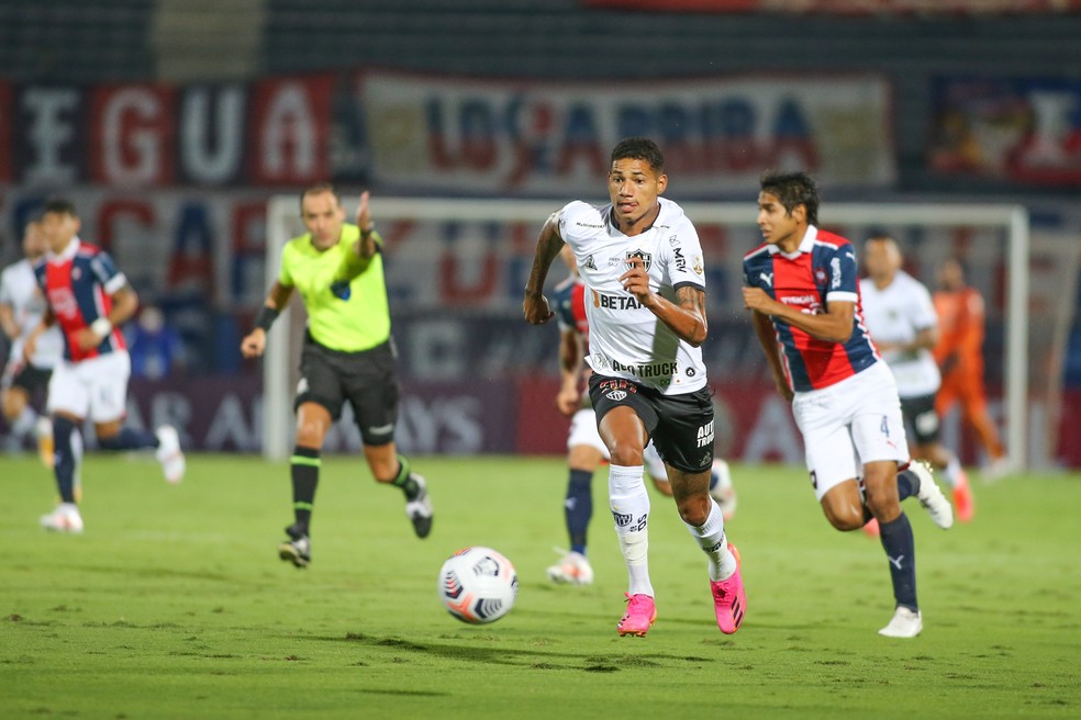 Atacante viveu seu maior destaque no Atlético-MG como ponta-esquerda — Foto: Staff Images / CONMEBOL