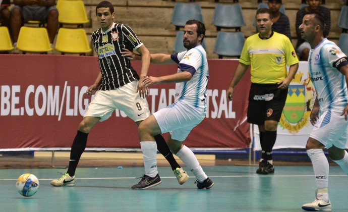 Taubaté x Corinthians Futsal Douglas (Foto: Jonas Barbetta/ Tuddo Comunicação)