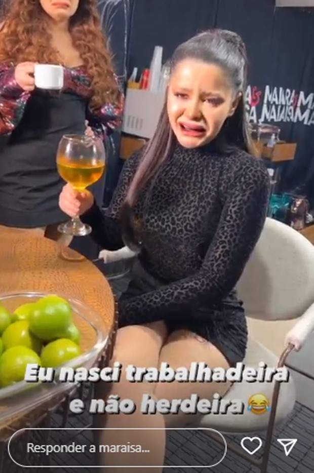 Maraisa diverte com filtro de choro do Snapchat (Foto: Reprodução)