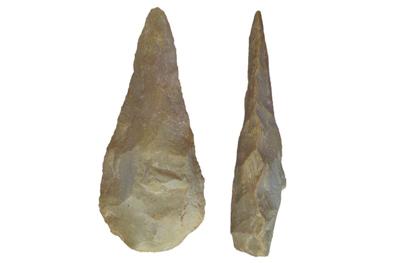 Primeiras ferramentas de pedra podem ser mais antigas do que o estimado, sugere estudo (Foto: Alastair Key/University of Kent)