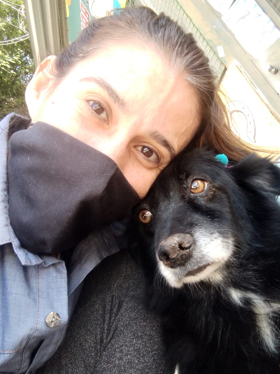Camila Destro, de 37 anos, é uma das voluntárias do projeto Tampets — Foto: Camila Destro/Arquivo pessoal