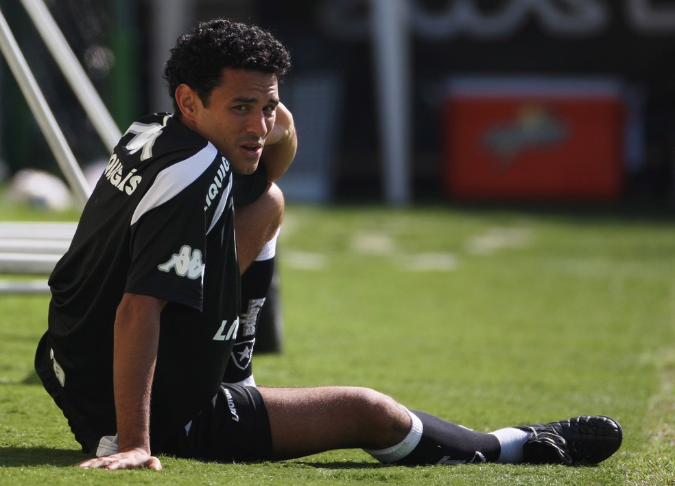 Tulio em treino do Botafogo em 2008 — Foto: Arquivo / O Globo