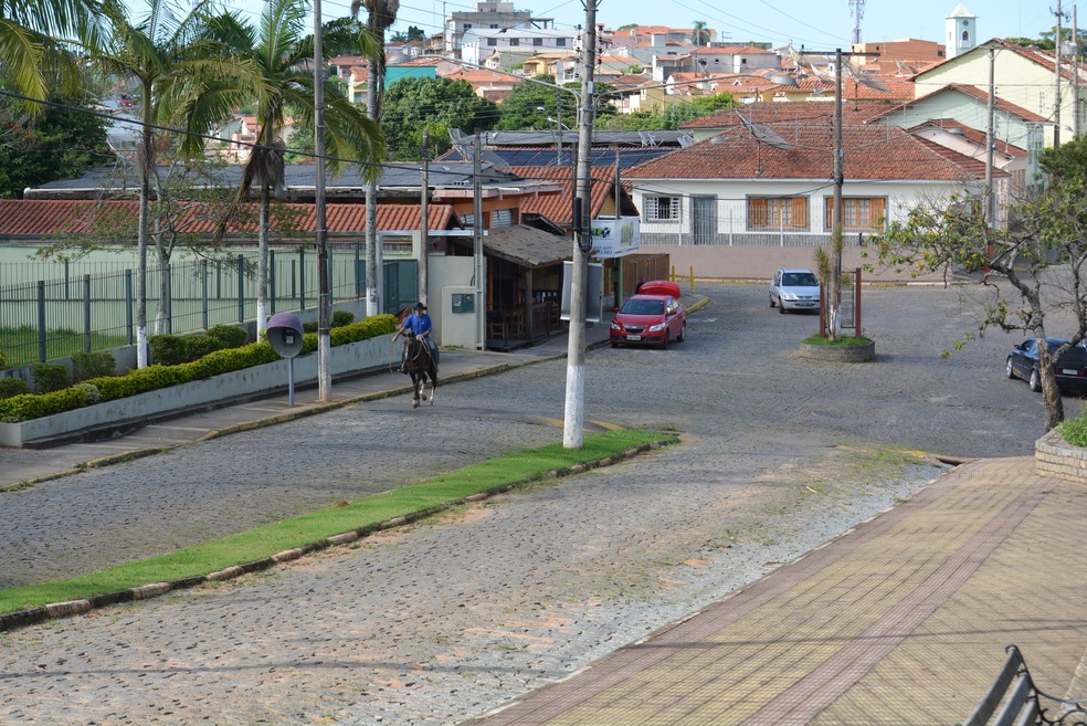 Cidade de Pedra Bela tem cerca de 6 mil habitantes, mas carece de boas ações para o Meio Ambiente, diz Secretaria (Foto: Carlos Alciati Neto/G1)