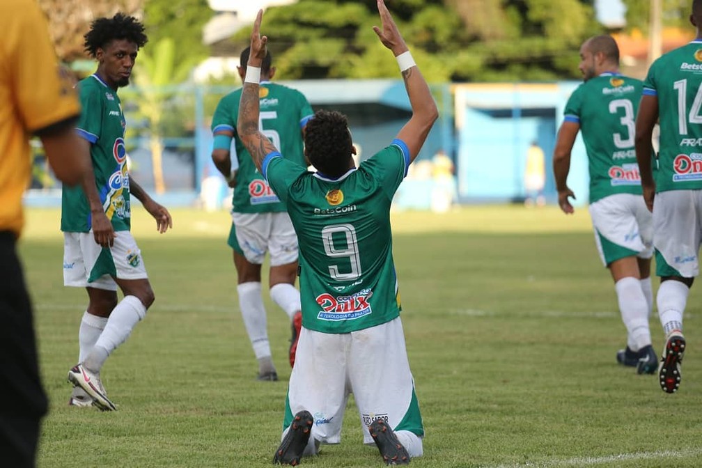 Artilheiro do Piauiense com 10 gols, Manoel é a principal referência do Altos no campeonato — Foto: Luís Júnior/AA Altos