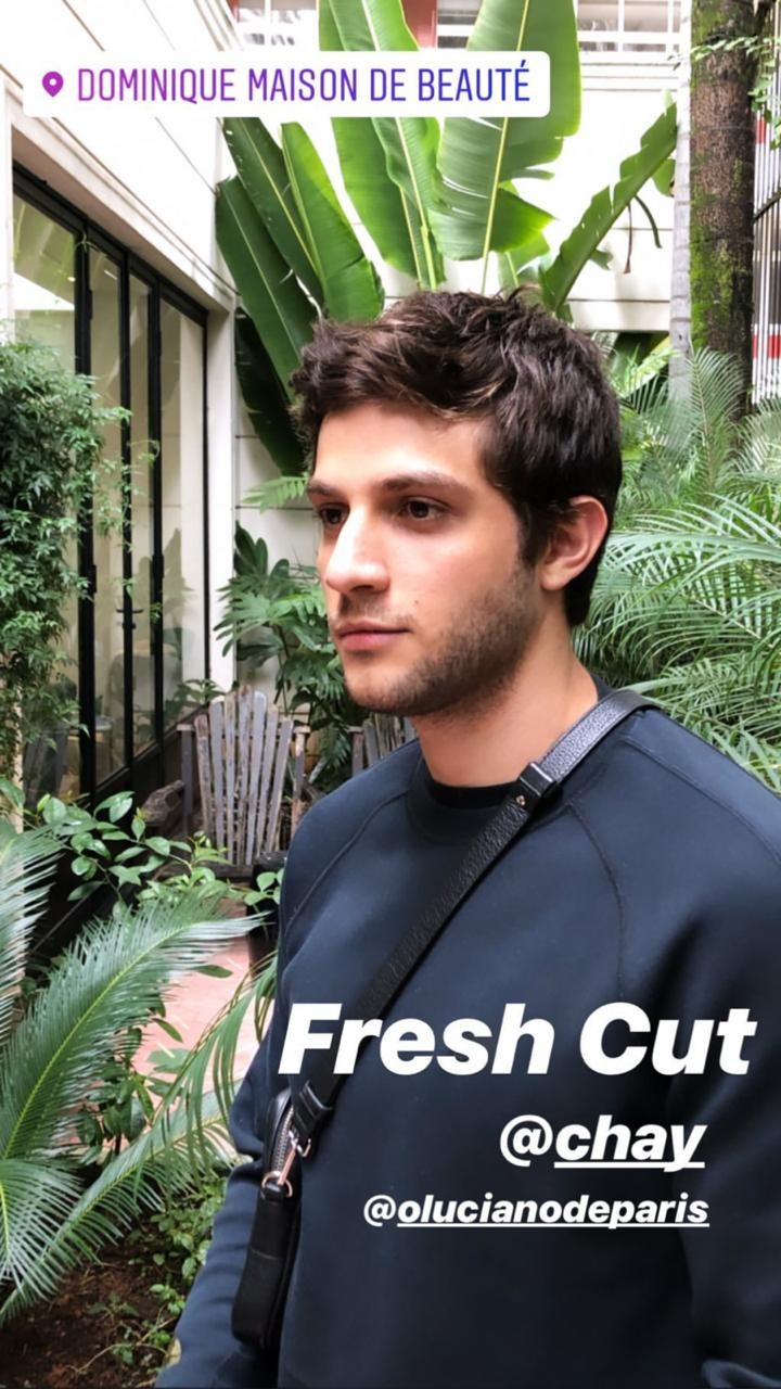 Chay Suede Mostra Novo Visual Vogue Celebridade