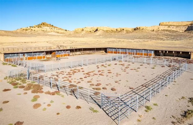 Kanye West coloca à venda o rancho em Wyoming (Foto: Realtor )