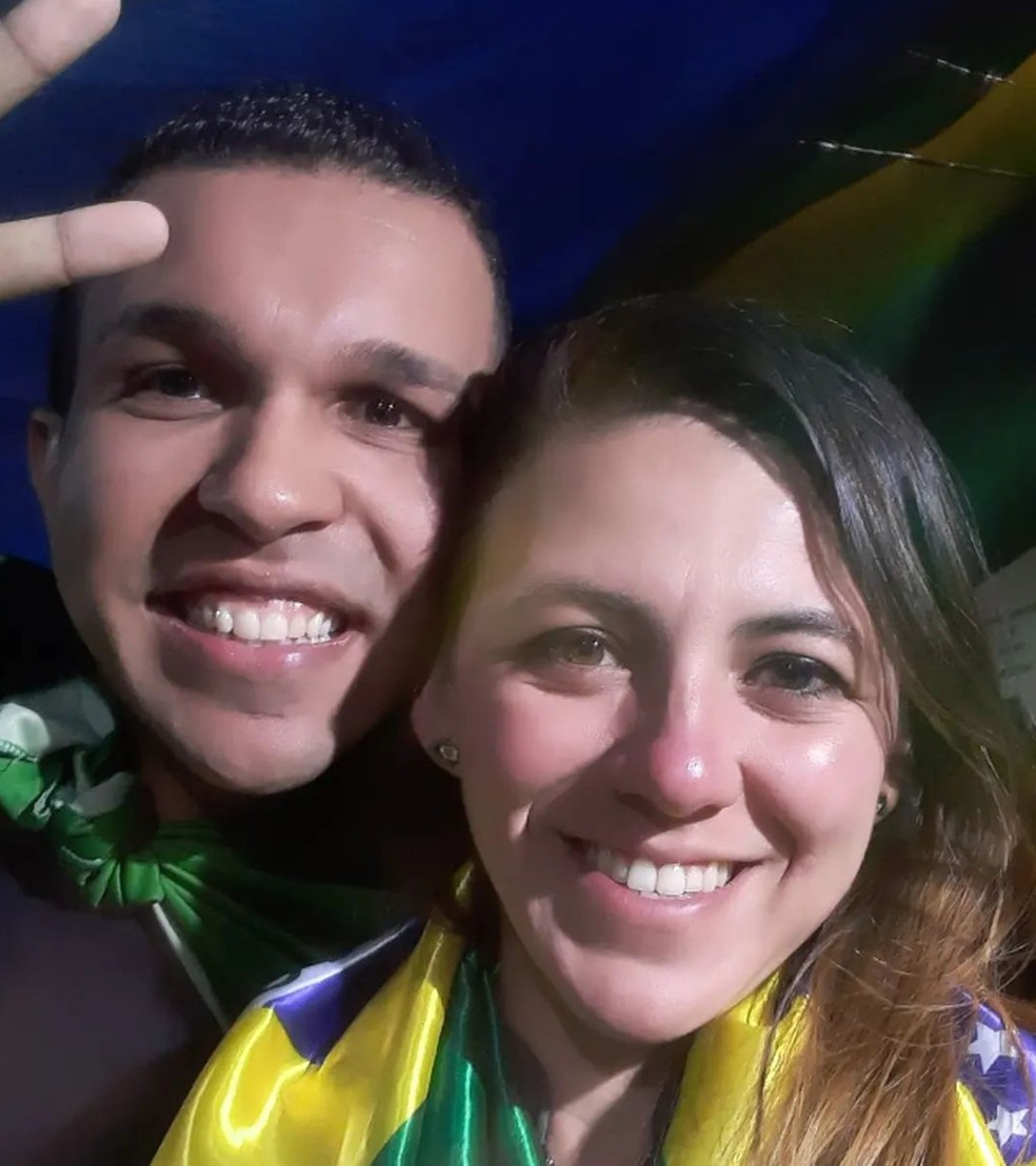 Roberta Jrsika ao lado do cantor gospel Salomo Vieira — Foto: Reproduo