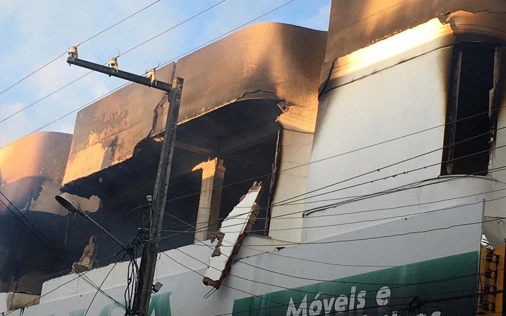 Imóvel na manhã desta quinta-feira — Foto: Corpo de Bombeiros/SE/Divulgação