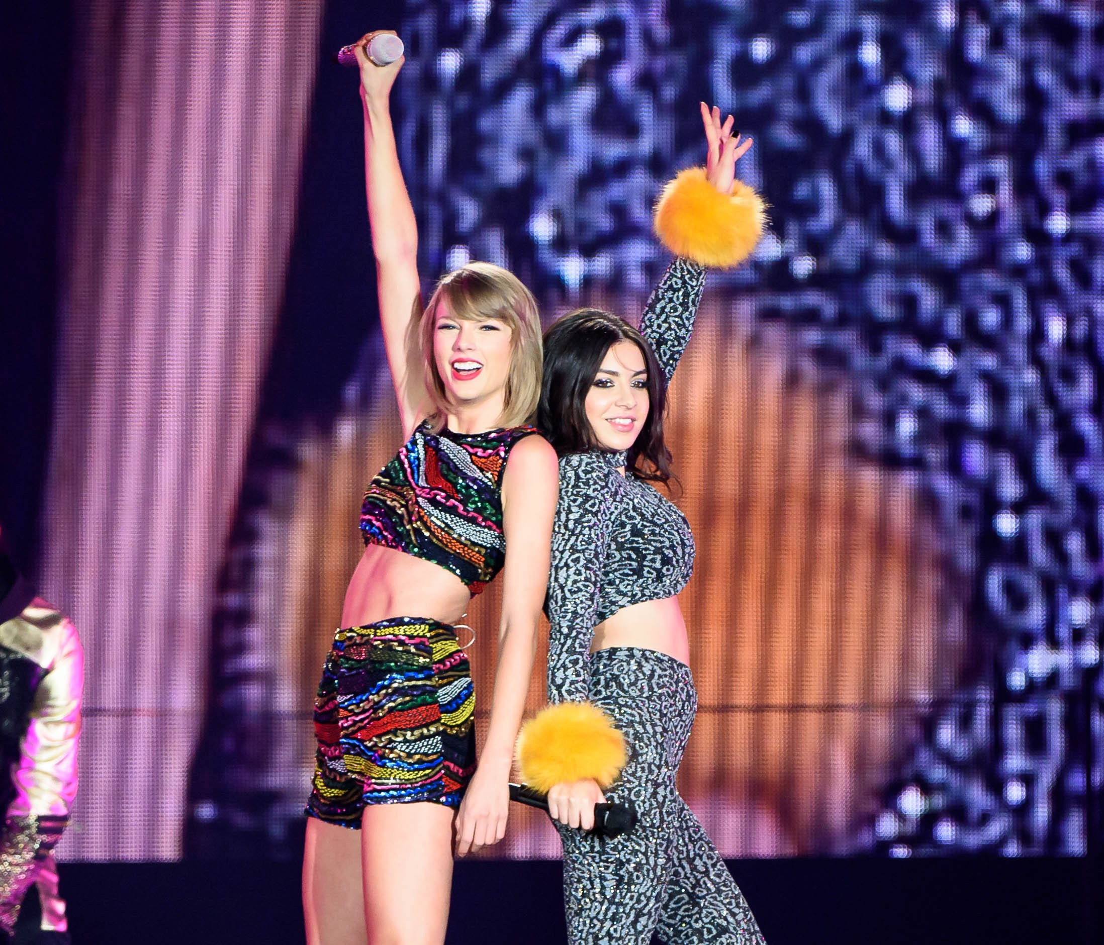 Taylor Swift e Charli XCX (Foto: Getty Images)