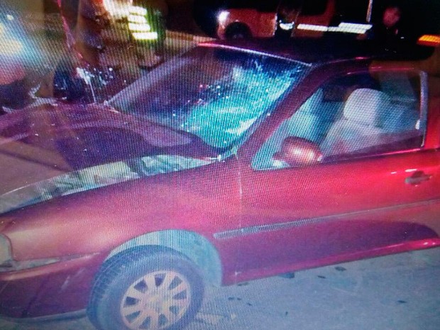 Acidente entre carro e moto mata uma mulher (Foto: Divulgação/Polícia Rodoviária Federal)