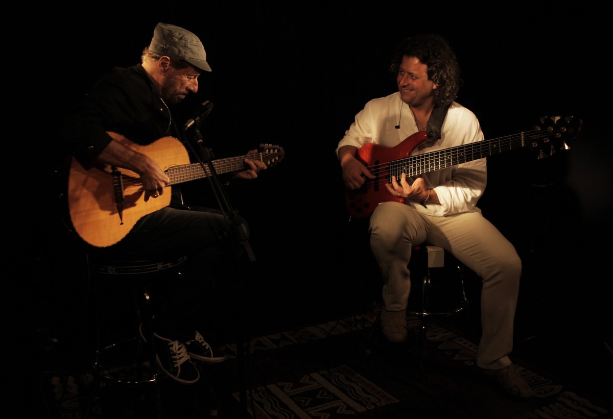 Gravações do baixista Dudu Lima com João Bosco são editadas em unmarried no formato de LP |  Weblog do Mauro Ferreira