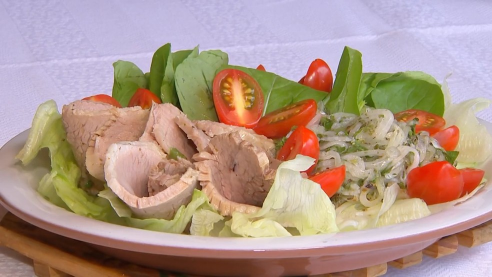 Receita Nosso Campo: aprenda a fazer lagarto ao vinagrete &mdash; Foto: Reprodu&ccedil;&atilde;o/TV TEM