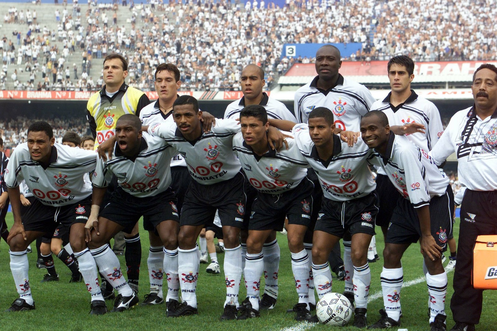 Patrocínio improvisado, troca de árbitro... 10 curiosidades da última final entre Cruzeiro e Corinthians
