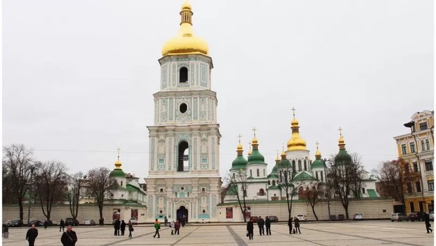 A catedral de Santa Sophia, em Kiev, é outro marco arquitetônico da cidade (Foto: Getty Images via BBC)