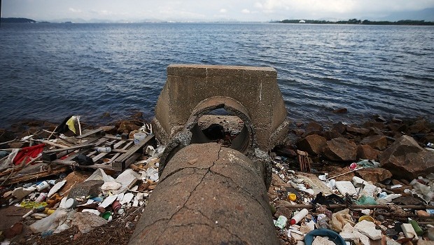 Baía de Guanabara; poluição; esgoto (Foto: Getty Images)