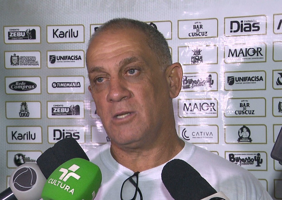 Celso Teixeira vai seguir comandando o Treze em 2020 — Foto: Reprodução / TV Paraíba