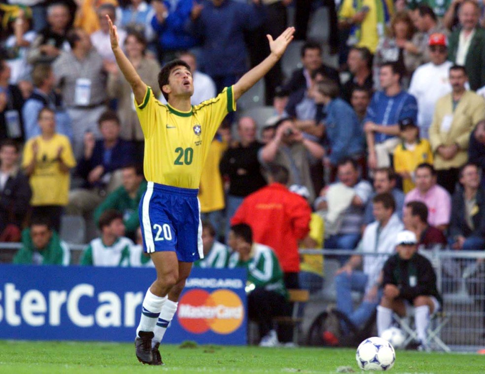 O baiano Bebeto, tetracampe�o mundial em 1994: ao todo, 35 nordestinos j� foram convocados para disputar uma Copa (Foto: Arquivo / Ag�ncia Estado)