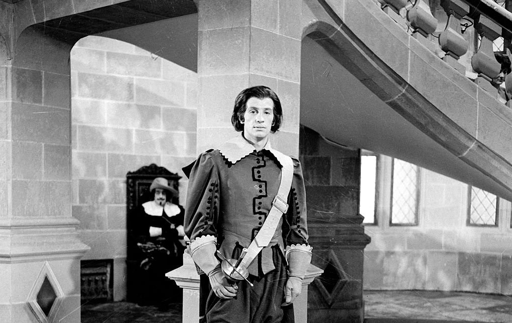 Jean-Paul Belmondo interpretou D'Artagnan em "Os três mosqueteiros" (1959), de Claude Barma — Foto: Reprodução
