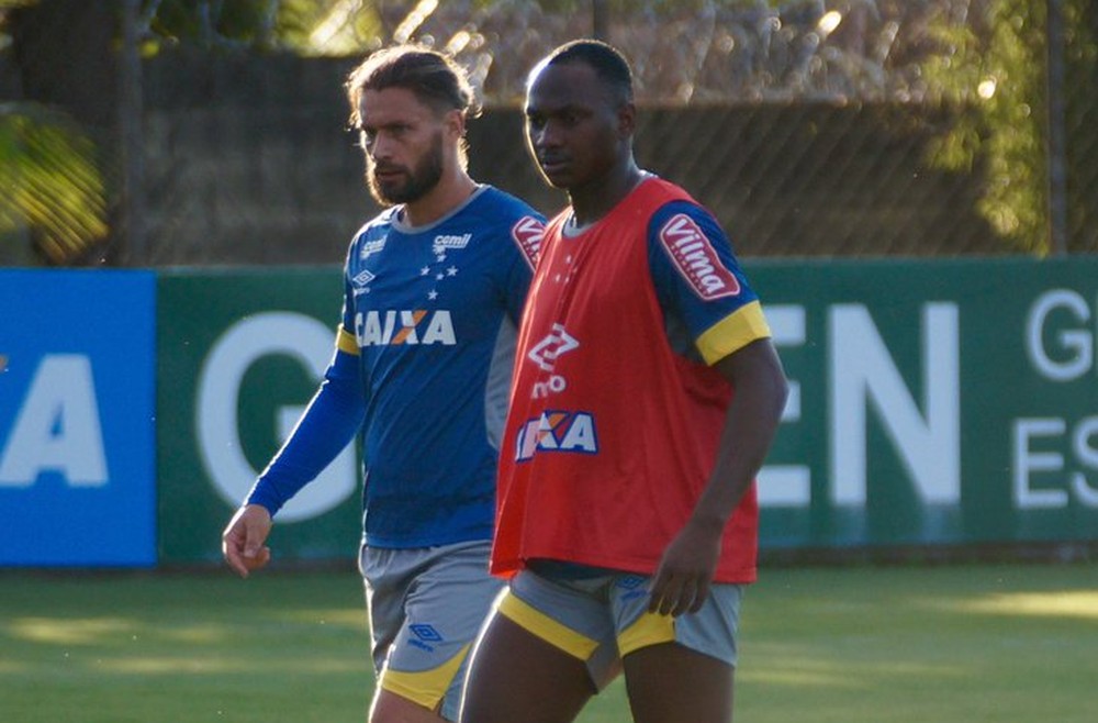 Mano, ntrando um pouco de dificuldade pelo ladosobre Sobis: Está enco