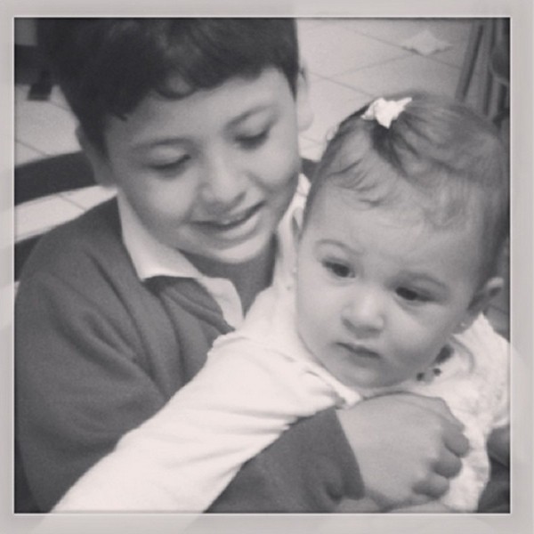 Os irmãos Miguel e Laura (Foto: Reprodução/Instagram)