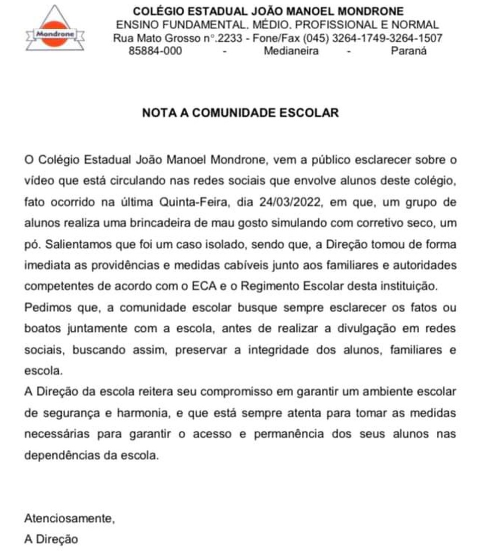 Escola do Paraná alerta pais de alunos após vídeo gravado por alunos dentro do colégio.  — Foto: Reprodução/Facebook 