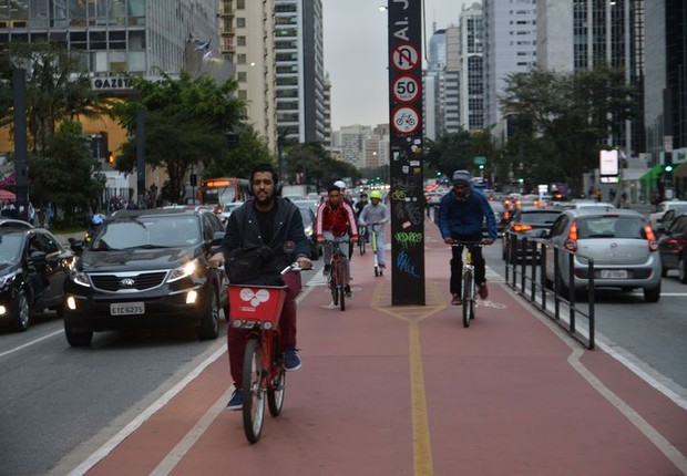 Ciclovia da Avenida Paulista facilita a mobilidade urbana na cidade de São Paulo (Foto: Arquivo/Agência Brasil)