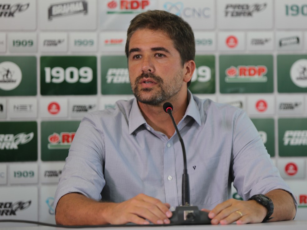 Pastana Refuta Trabalho Longo E Justifica Demissao De Louzer No Coritiba Futebol E Resultado Coritiba Ge