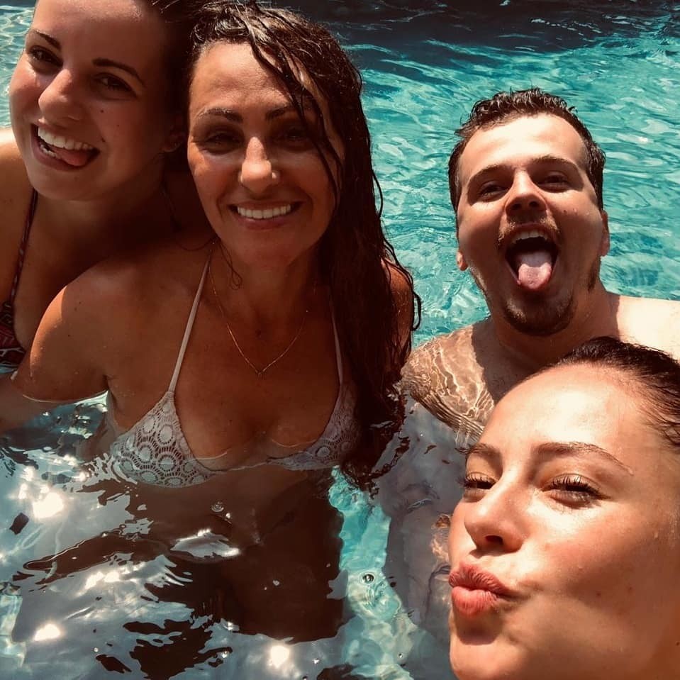Paolla Oliveira e família (Foto: Reprodução/Instagram)