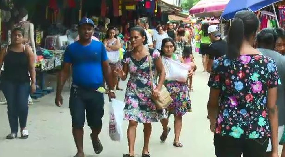 Fecomércio estima que acreanos invistam 13º em compras (Foto: Reprodução/Rede Amazônica Acre)