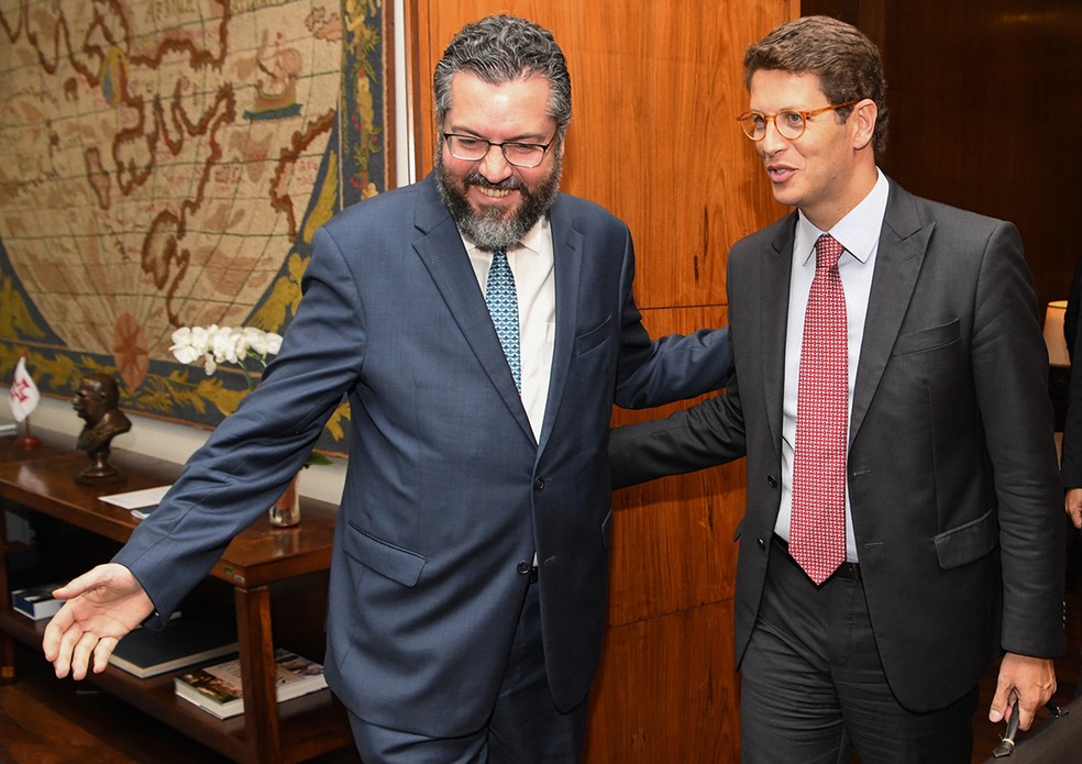 Ala ideológica tenta proteger Araújo e Salles na Esplanada dos Ministérios | Política | Valor Econômico