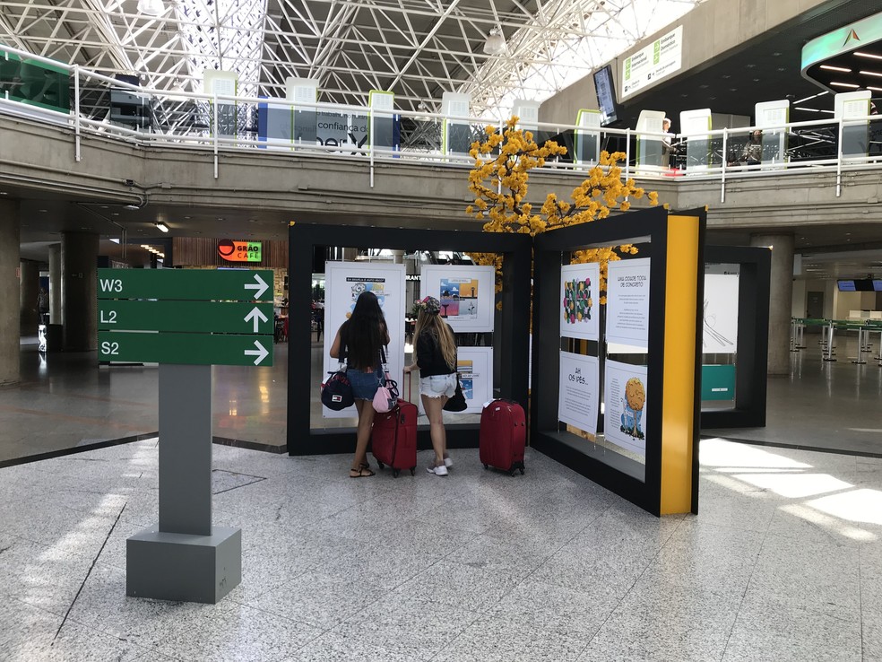Exposição 'Cenas candangas' no Aeroporto Internacional de Brasília — Foto: Inframerica/Divulgação