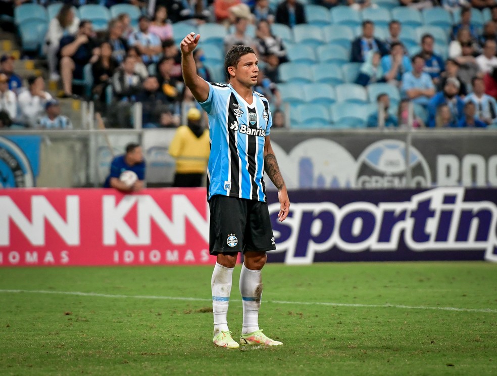 Elkeson estreou pelo Grêmio contra o CRB na Arena — Foto: Lucas Uebel / Grêmio FBPA