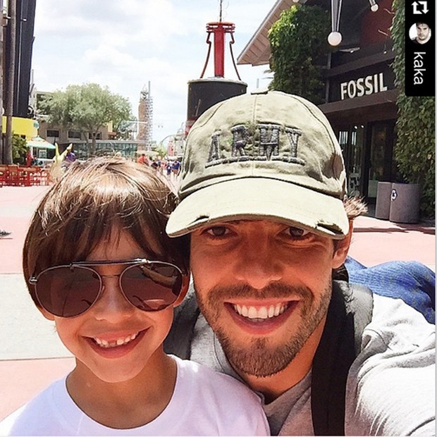 Kaká e o filho Luca (Foto: Reprodução/Instagram)