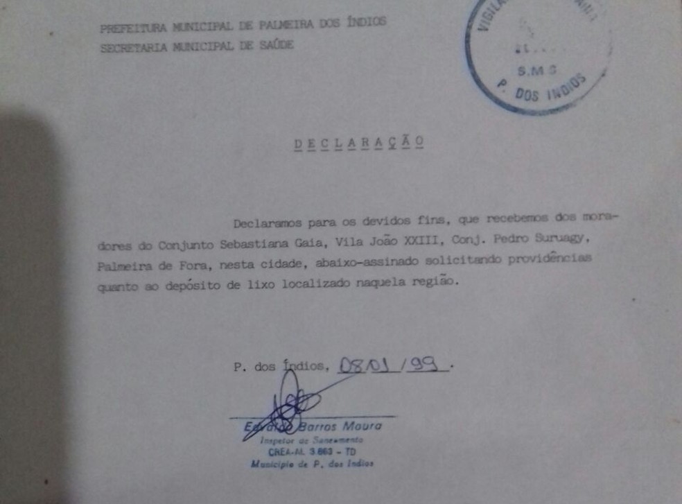Documento acatando abaixo-assinado feito por moradores do município afetados pelo lixão, no ano de 2000 (Foto: Arquivo Pessoal/Josineide Soares)