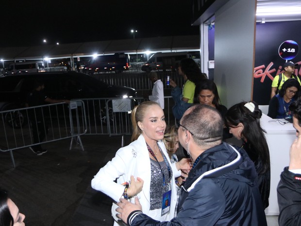 Luciano Huck e Angélica chegam ao Rock in Rio (Foto: Thyago Andrade/BrazilNews)