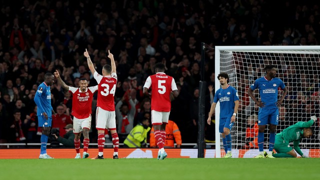Os melhores momentos do PSV-Arsenal, Liga dos Campeões