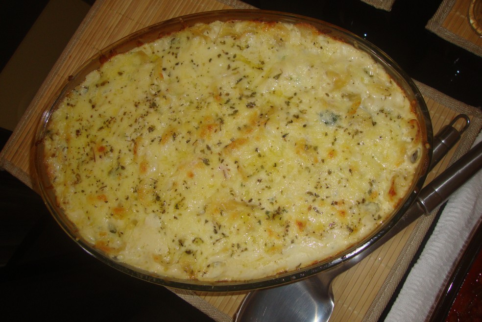 Macarrão Gravatinha Ao Molho Branco