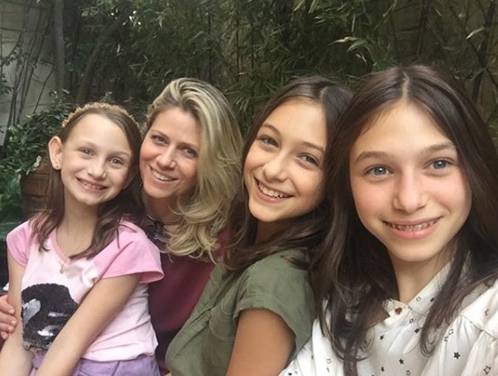 Didi Wagner com as filhas (Foto: Reprodução Instagram)
