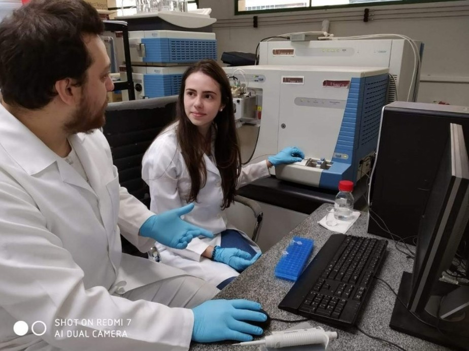 Pesquisadores da Unicamp analisaram células normais e tumorais e observaram que, ao mesmo tempo que funciona como tratamento, o vírus pode desencadear um processo inflamatório persistente no tecido