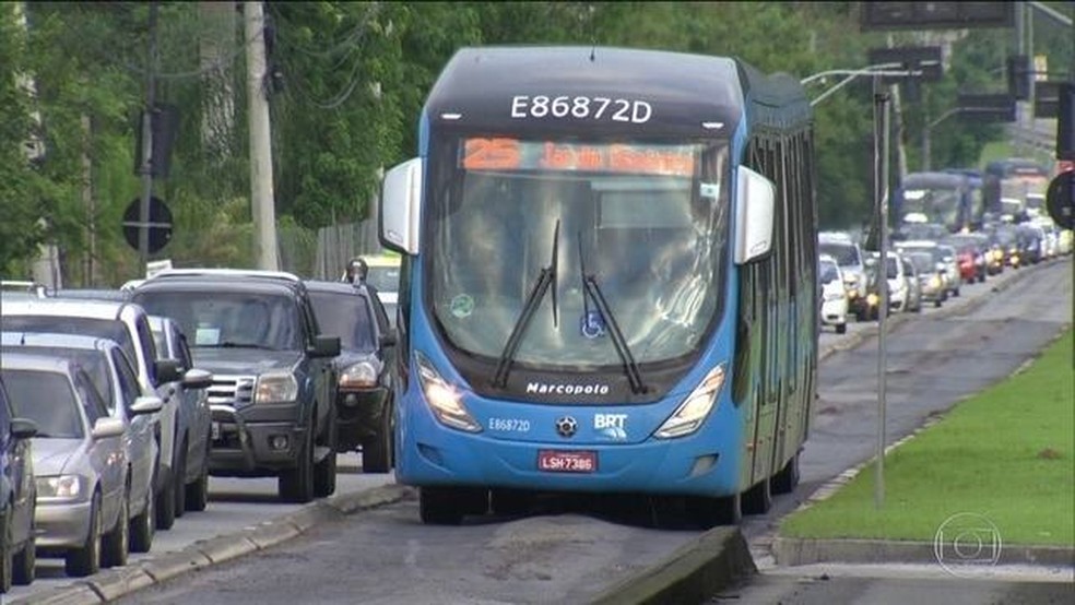 IntervenÃ§Ã£o de 6 meses no sistema de Ã´nibus BRT foi anunciada pela prefeitura em 29 de janeiro deste ano â€” Foto: ReproduÃ§Ã£o/JN
