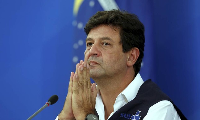 O ex-ministro da Saúde, Luiz Henrique Mandetta, durante entrevista coletiva quando ainda estava no ministério