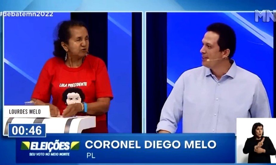 Candidato Diego Melo, coronel da PM, confirmou ter ido ao debate armado após ser alvo de críticas de Lourdes Melo (PCO)