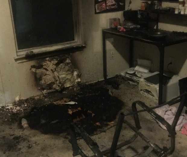 Incêndio após explosão destruiu casa onde Kate mora com as três filhas (Foto: Reprodução/GoFundMe/Kate Wise )