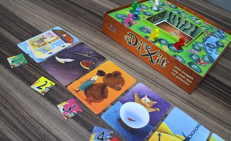 Confira 8 sugestões de board games e jogos de cartas para se divertir com  os amigos