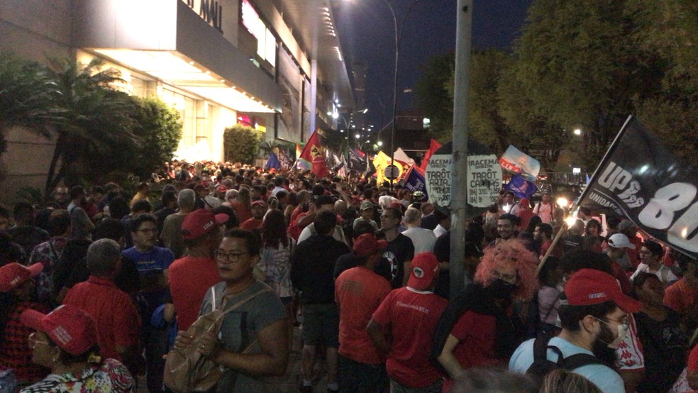 Ato em favor da democracia em Natal (RN) &mdash; Foto: Geraldo Jer&ocirc;nimo/Inter TV Cabugi