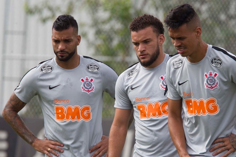 Veja o balanço das contratações do Corinthians