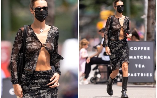 Bella Hadid é clicada com look transparente pelas ruas de Nova York
